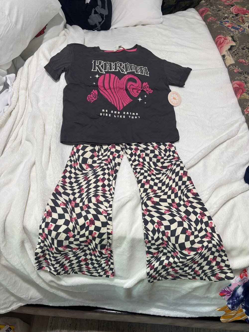 Messy Bun Girl Juspsychodelic pants t shirt set swiftie nwt karma vibes nwt